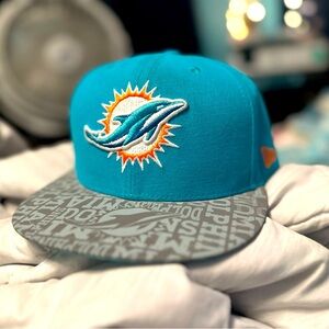 Miami Dolphins New Era 59FIFTY Fitted 7 7/8, hat is NEW, never worn!!!